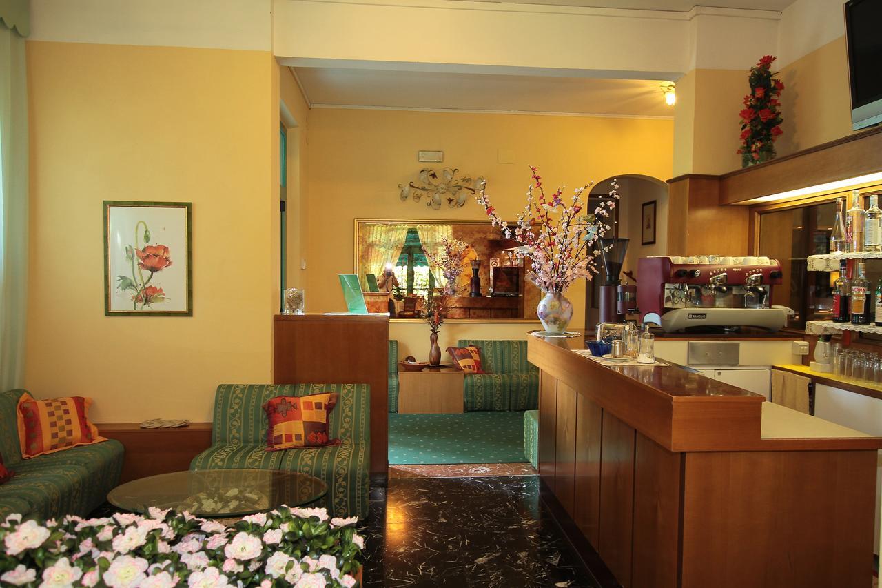 Hotel Vera Marina di Massa Luaran gambar
