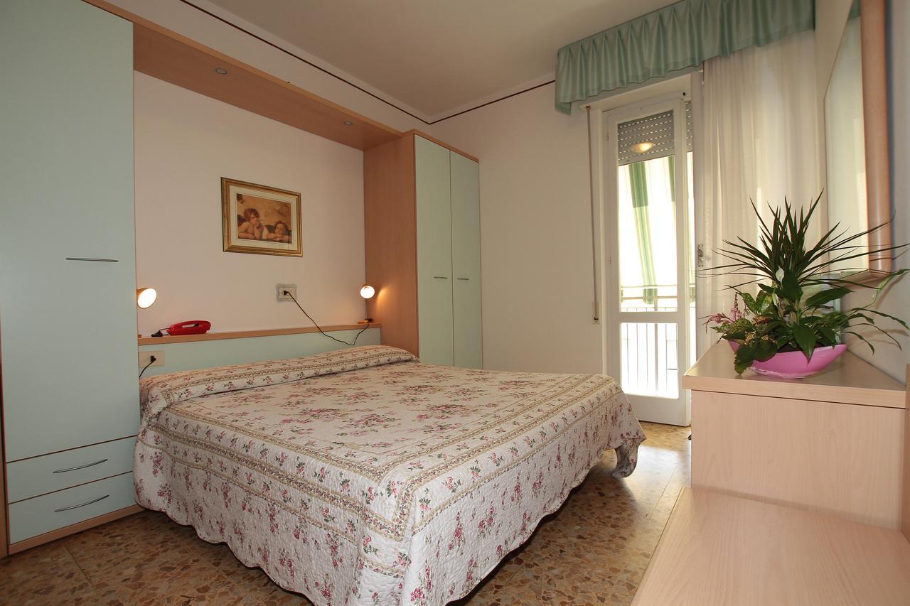 Hotel Vera Marina di Massa Luaran gambar
